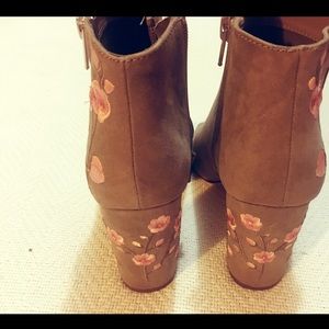 Candies Brown Suede Chuncky Heel